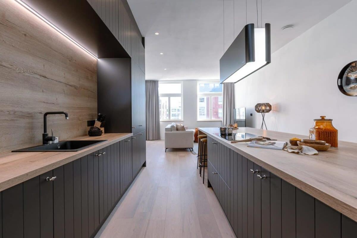 Luxurious Apartment In Town House Near The Beach Blankenberge Exterior photo